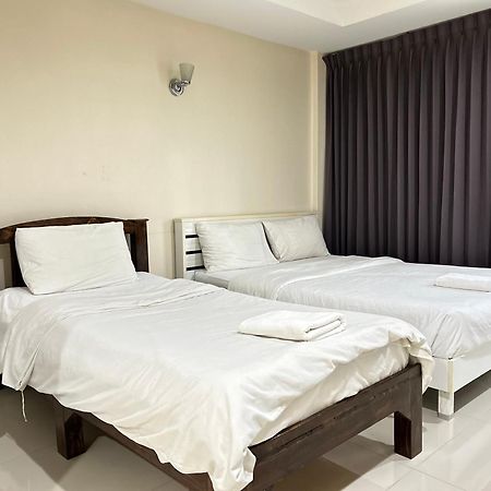 Nattidaplace Hotel Chiangmai Чиангмай Екстериор снимка