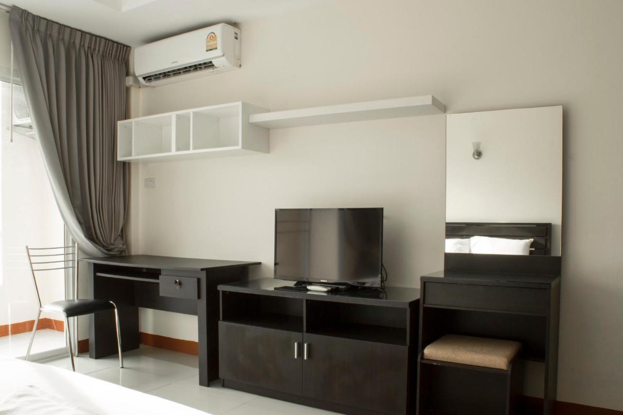 Nattidaplace Hotel Chiangmai Чиангмай Екстериор снимка