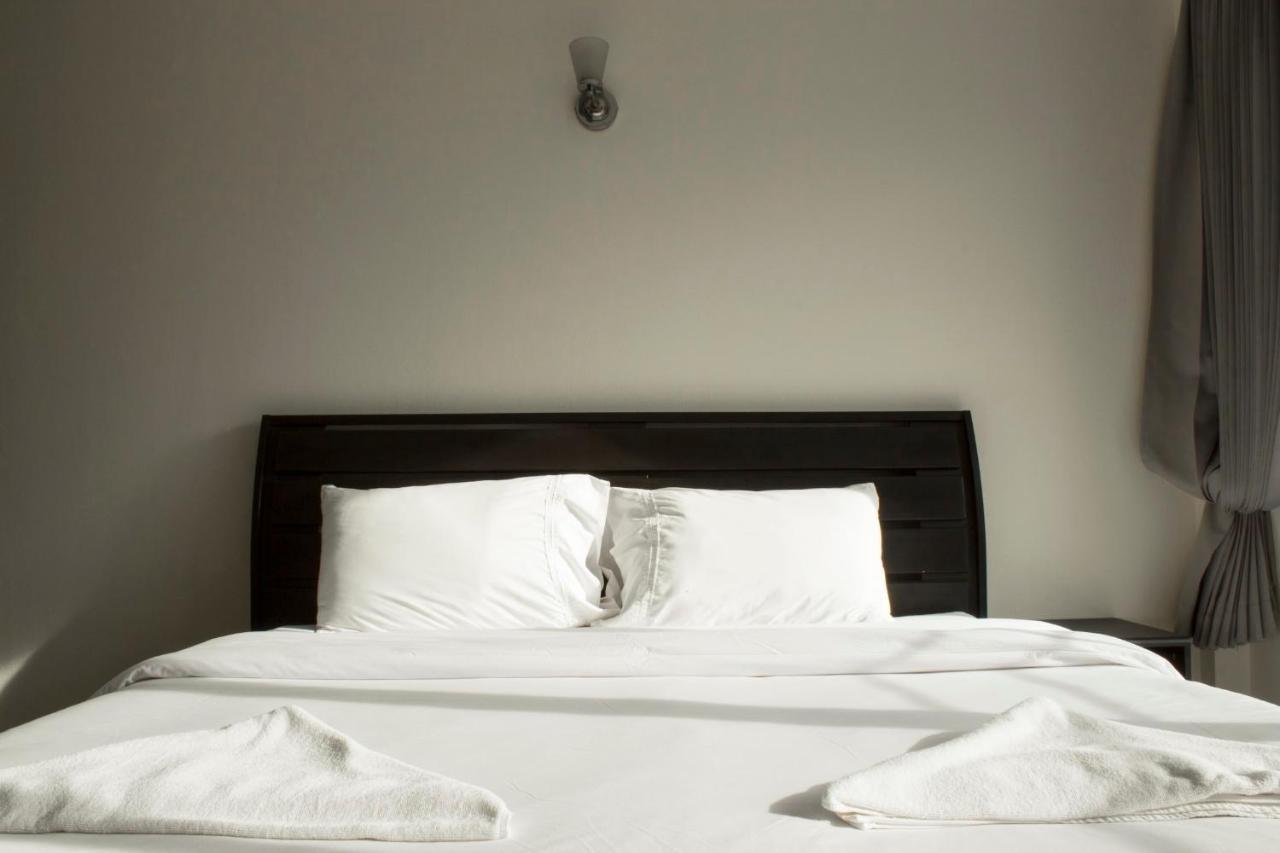 Nattidaplace Hotel Chiangmai Чиангмай Екстериор снимка
